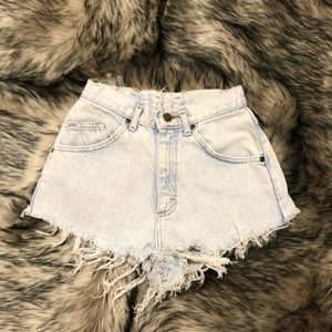 Vintage LEE light blue jean shorts